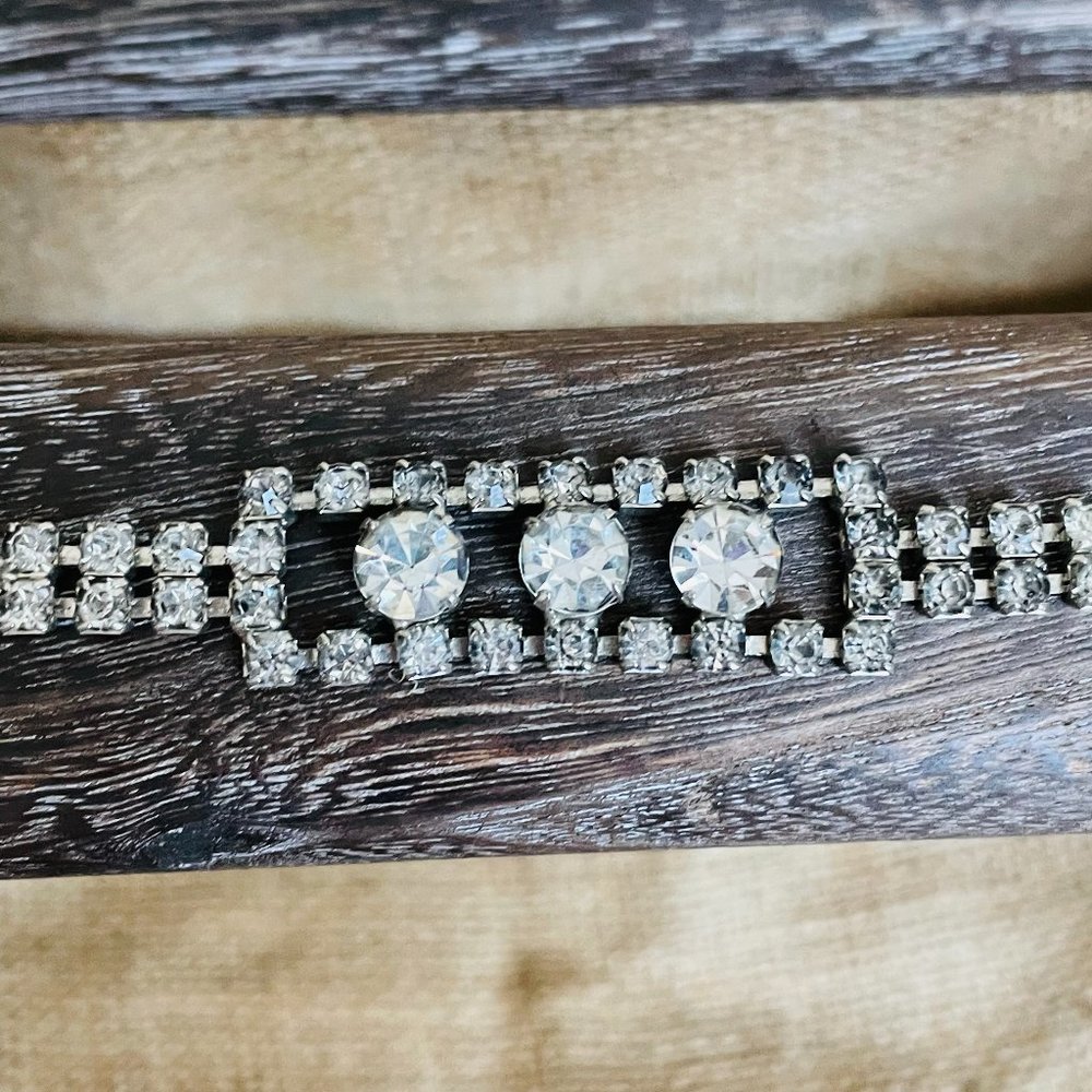 Vintage MCM Rhinestones Tennis Costume Jewelry Bracelet 6.5”